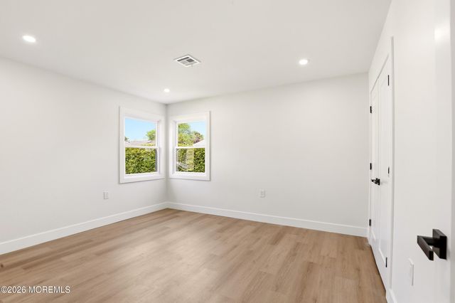 74 Innsbruck Drive, Toms River, NJ 08757