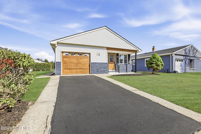 74 Innsbruck Drive, Toms River, NJ 08757