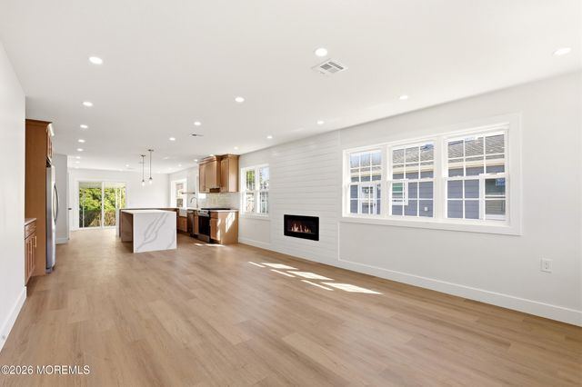 74 Innsbruck Drive, Toms River, NJ 08757