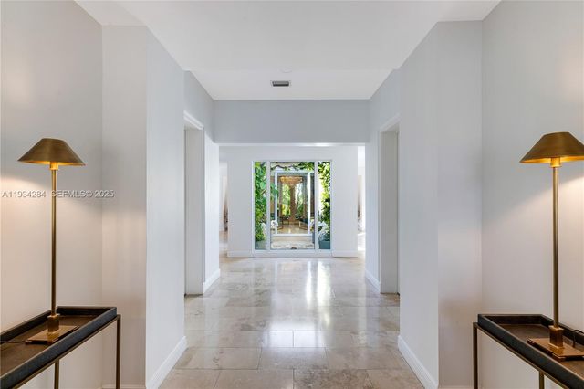 8000 Los Pinos Boulevard, Coral Gables, FL 33143