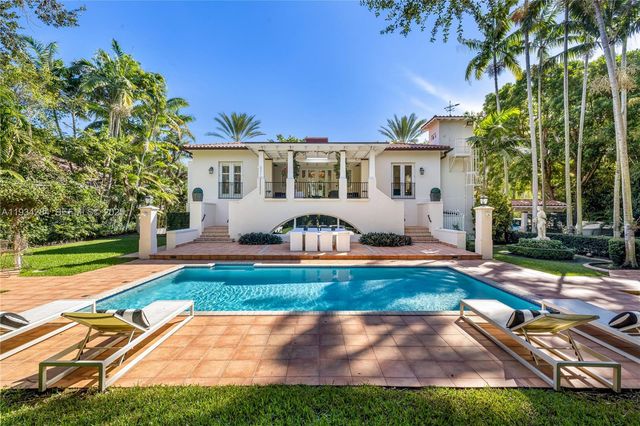 8000 Los Pinos Boulevard, Coral Gables, FL 33143