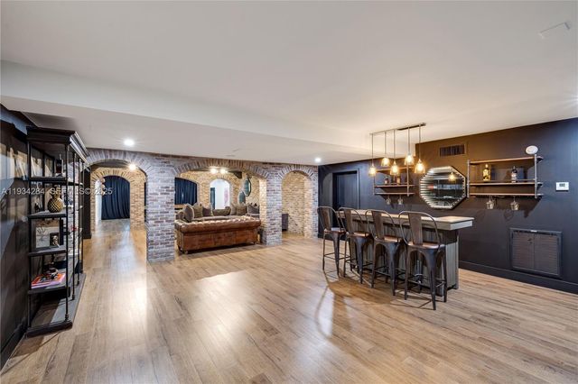 8000 Los Pinos Boulevard, Coral Gables, FL 33143