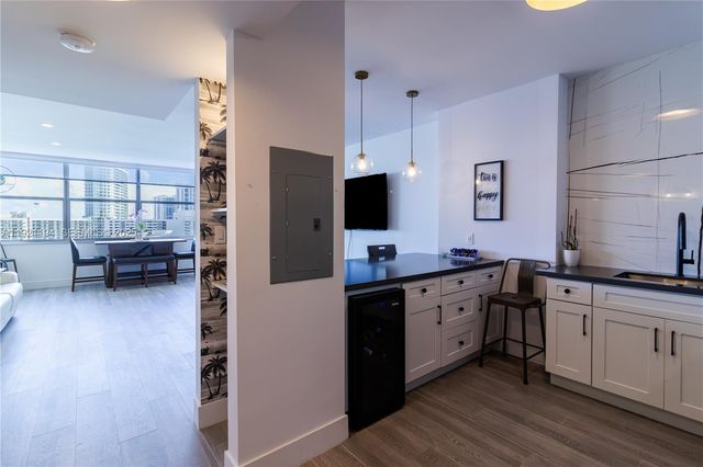 20 E Island Ave 1415, Miami Beach, FL 33139