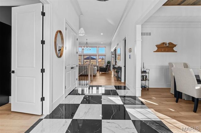 16929 Lake Meadow, Chesterfield, MO 63005