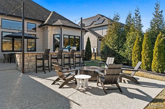 16929 Lake Meadow, Chesterfield, MO 63005