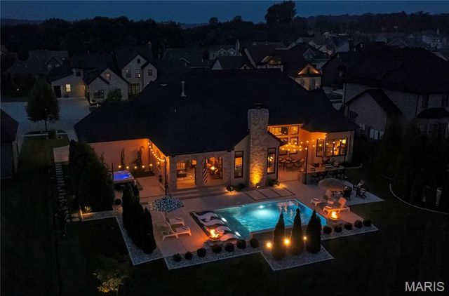 16929 Lake Meadow, Chesterfield, MO 63005