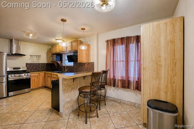 18714 Santa Barbara Drive, Detroit, MI 48221
