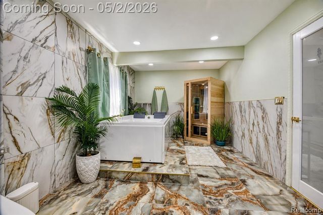 18714 Santa Barbara Drive, Detroit, MI 48221
