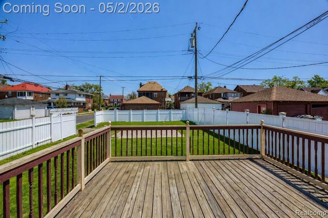 18714 Santa Barbara Drive, Detroit, MI 48221