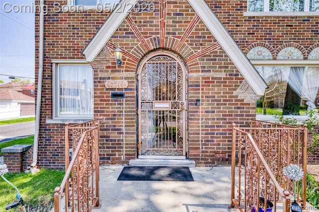 18714 Santa Barbara Drive, Detroit, MI 48221