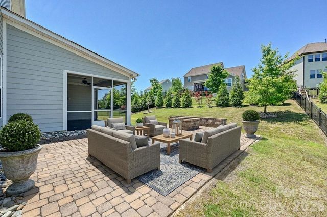 17306 Saranita Lane, Charlotte, NC 28278