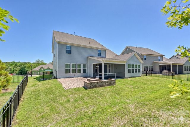17306 Saranita Lane, Charlotte, NC 28278
