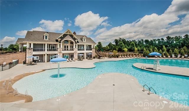 17306 Saranita Lane, Charlotte, NC 28278