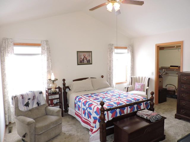 1112 Landau LANE, Baraboo, WI 53913