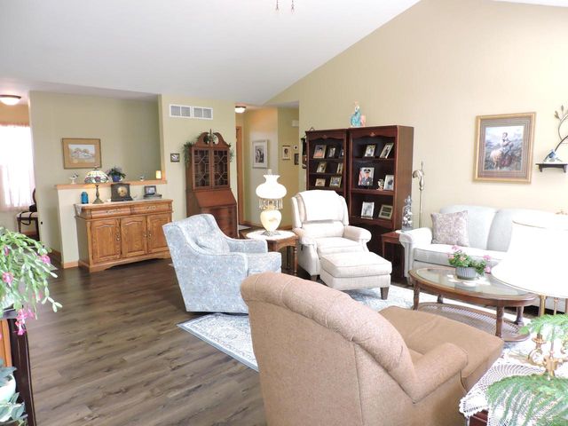 1112 Landau LANE, Baraboo, WI 53913