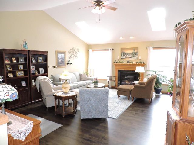 1112 Landau LANE, Baraboo, WI 53913