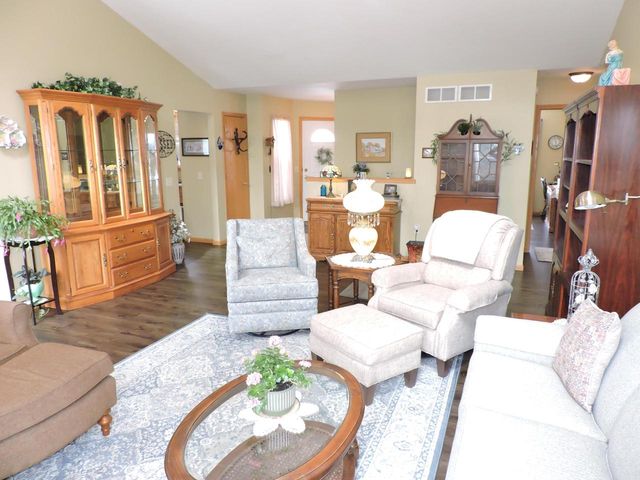 1112 Landau LANE, Baraboo, WI 53913