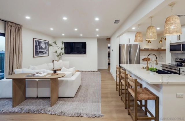 1842-46 S. Pacific Street, Oceanside, CA 92054