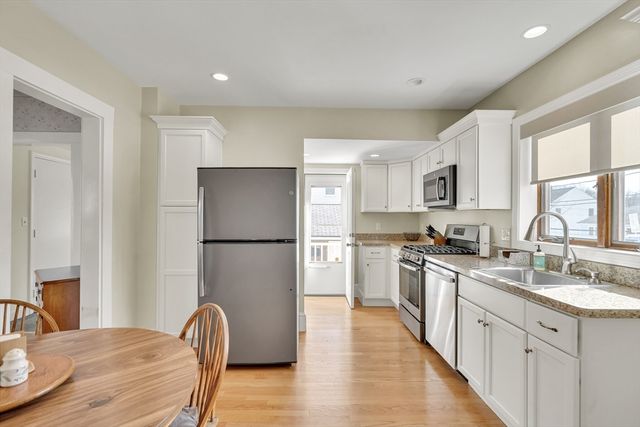 10 Bartlett Avenue, Lexington, MA 02420