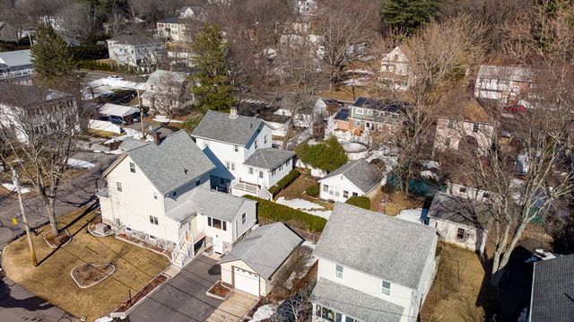 10 Bartlett Avenue, Lexington, MA 02420