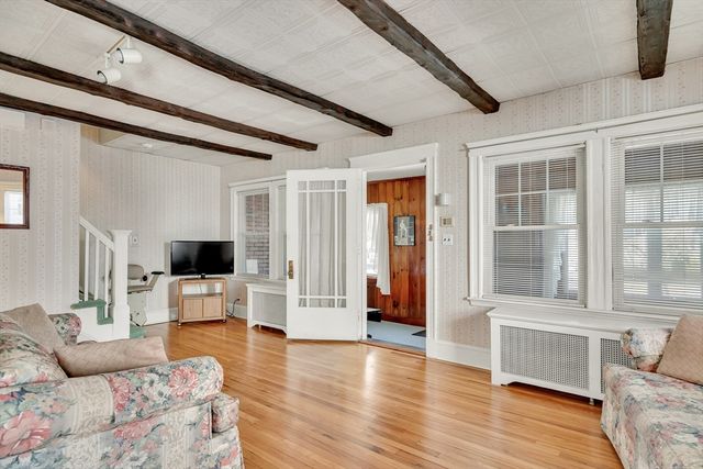 10 Bartlett Avenue, Lexington, MA 02420