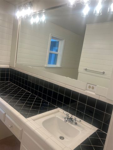 4012 N 25th Street, Waco, TX 76708