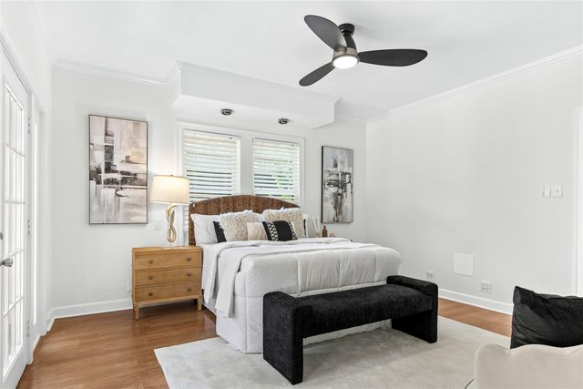 5222 Bradford Drive, Dallas, TX 75235
