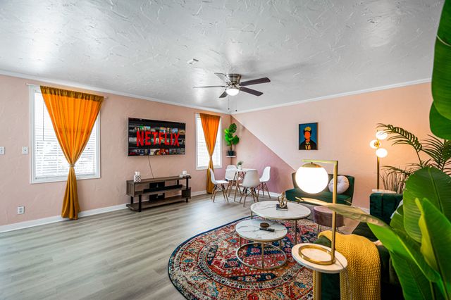 5222 Bradford Drive, Dallas, TX 75235