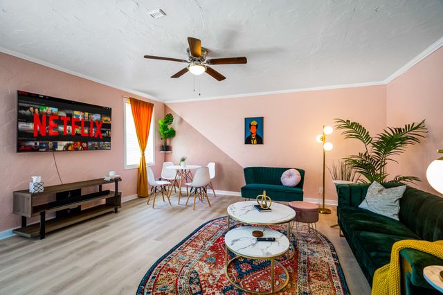 5222 Bradford Drive, Dallas, TX 75235