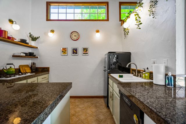 5222 Bradford Drive, Dallas, TX 75235