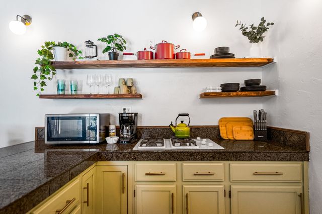 5222 Bradford Drive, Dallas, TX 75235