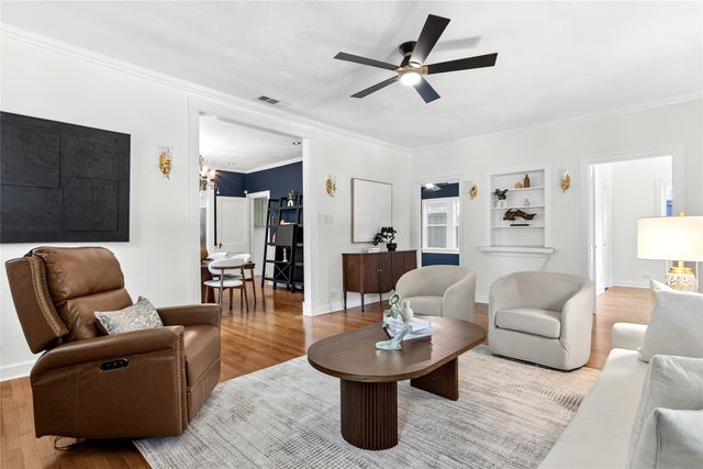 5222 Bradford Drive, Dallas, TX 75235