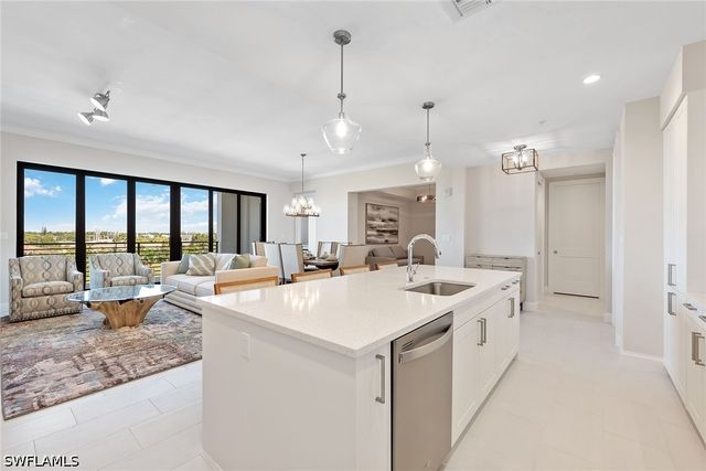 1111 Central AVE 506, Naples, FL 34102