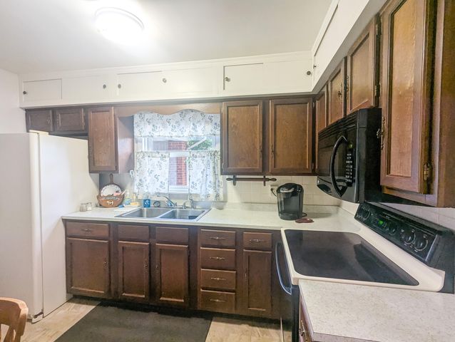 106 Greenview Drive, Lawrenceburg, KY 40342