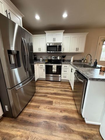 513 Mark Street, Billings, MO 65610