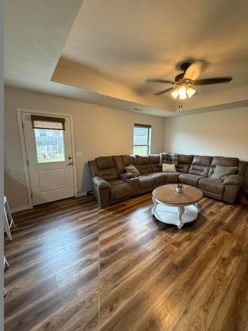 513 Mark Street, Billings, MO 65610