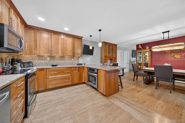 41 Hickory Hill Road, Newburgh, NY 12550