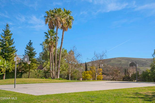 2649 Rikkard Drive, Thousand Oaks, CA 91362