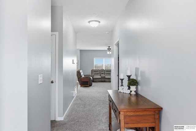 6118 S 189th Street, Omaha, NE 68135