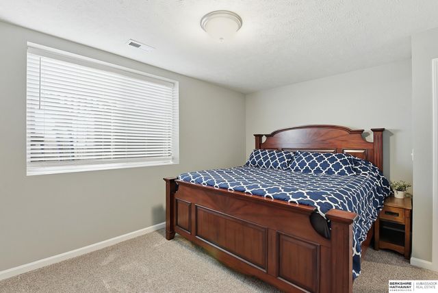 6118 S 189th Street, Omaha, NE 68135