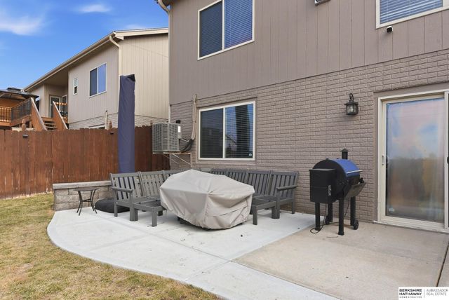 6118 S 189th Street, Omaha, NE 68135