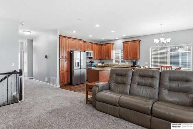 6118 S 189th Street, Omaha, NE 68135