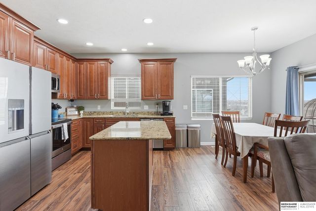 6118 S 189th Street, Omaha, NE 68135