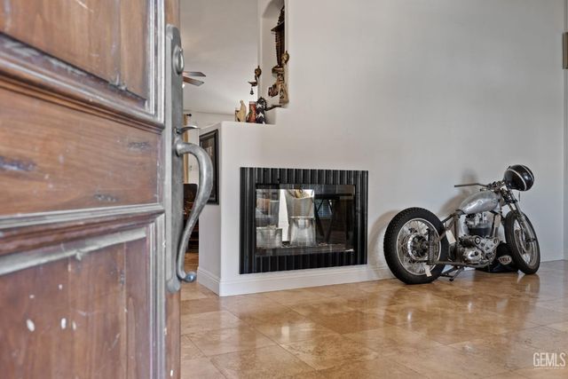 5109 Ursa Court, Bakersfield, CA 93306