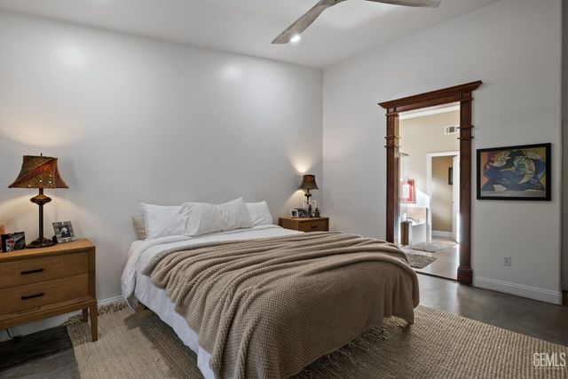 5109 Ursa Court, Bakersfield, CA 93306