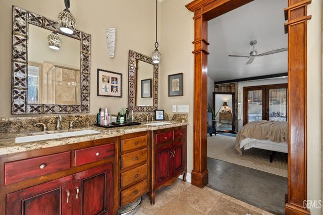 5109 Ursa Court, Bakersfield, CA 93306