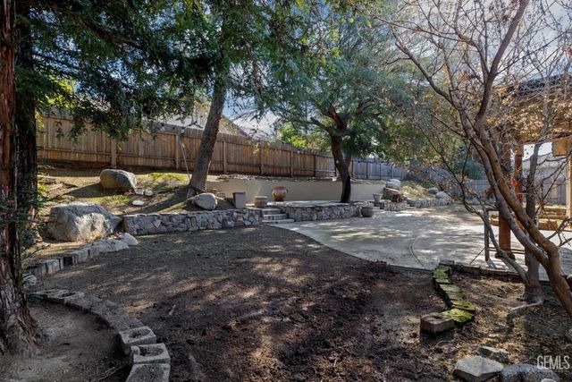 5109 Ursa Court, Bakersfield, CA 93306