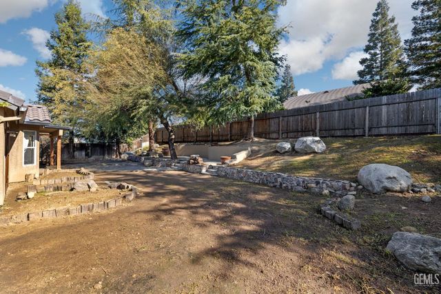 5109 Ursa Court, Bakersfield, CA 93306