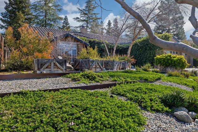 5109 Ursa Court, Bakersfield, CA 93306