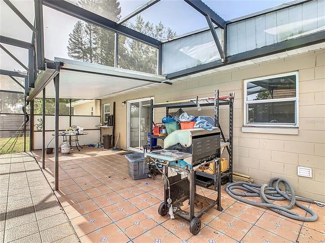 218 OAKVIEW AVENUE, Auburndale, FL 33823